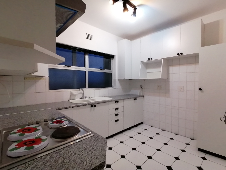 To Let 2 Bedroom Property for Rent in Bloubergrant Western Cape